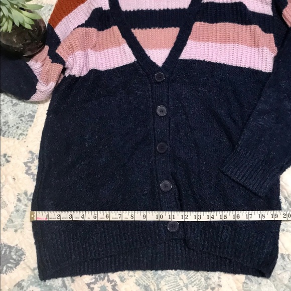 Tunic Buttoned Sweater - Picture 6 of 6